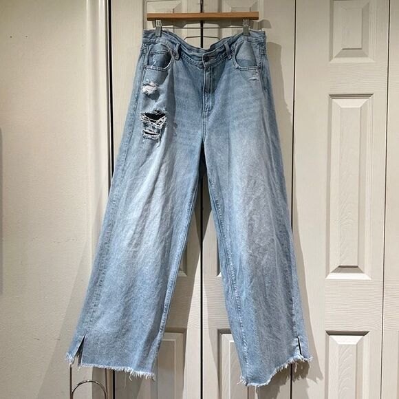 AE Skater Jeans Drapey Rigid Baggy Wide Leg Distressed Light Wash Raw Hem 16 - Picture 2 of 12